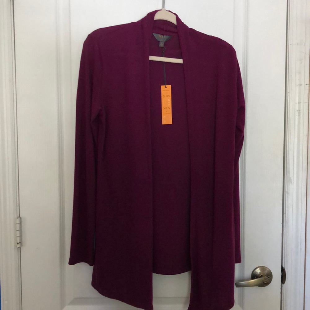 *NWT*- Long sleeve knit cardigan- L